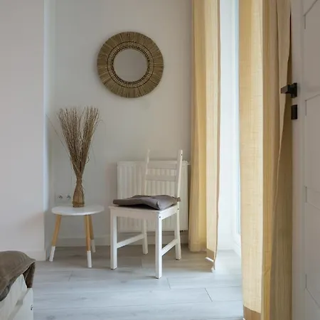 Clever 2 Kamienica Grochow * Warschau