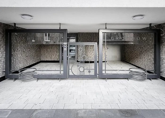 Clever 2 Kamienica Grochow * ורשה